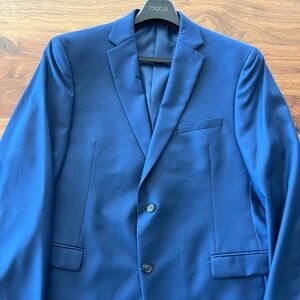 Men’s Alfani slim fit suit from Macys  size 46 L,  Pants 38x30. Color Blue